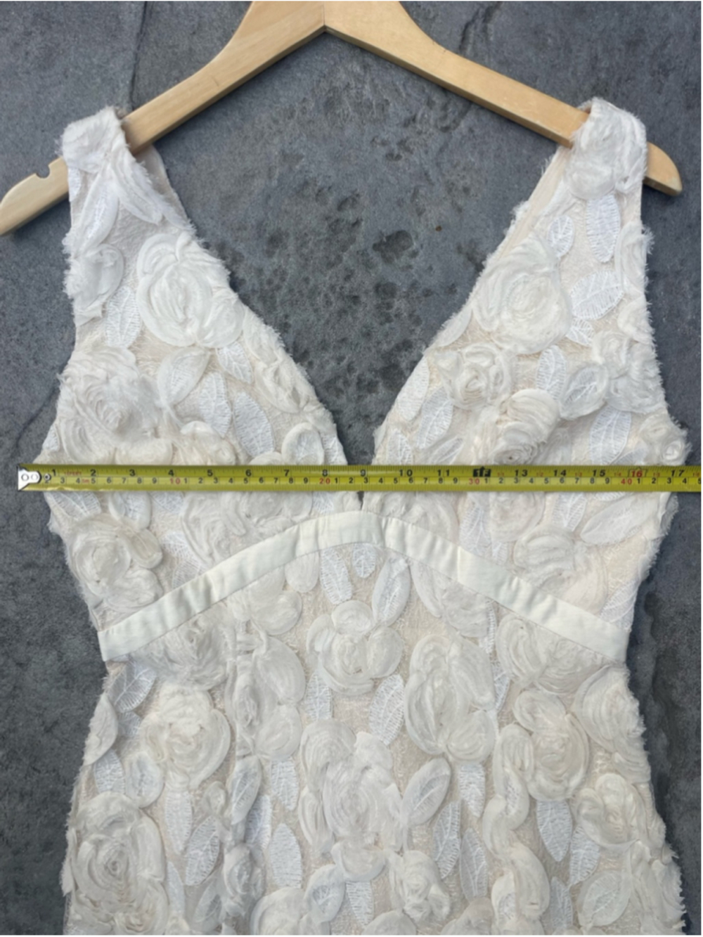 Sleeveless V-Neck Lace Midi Dress in Cream Cream 3D Floral - Picture 11 of 11